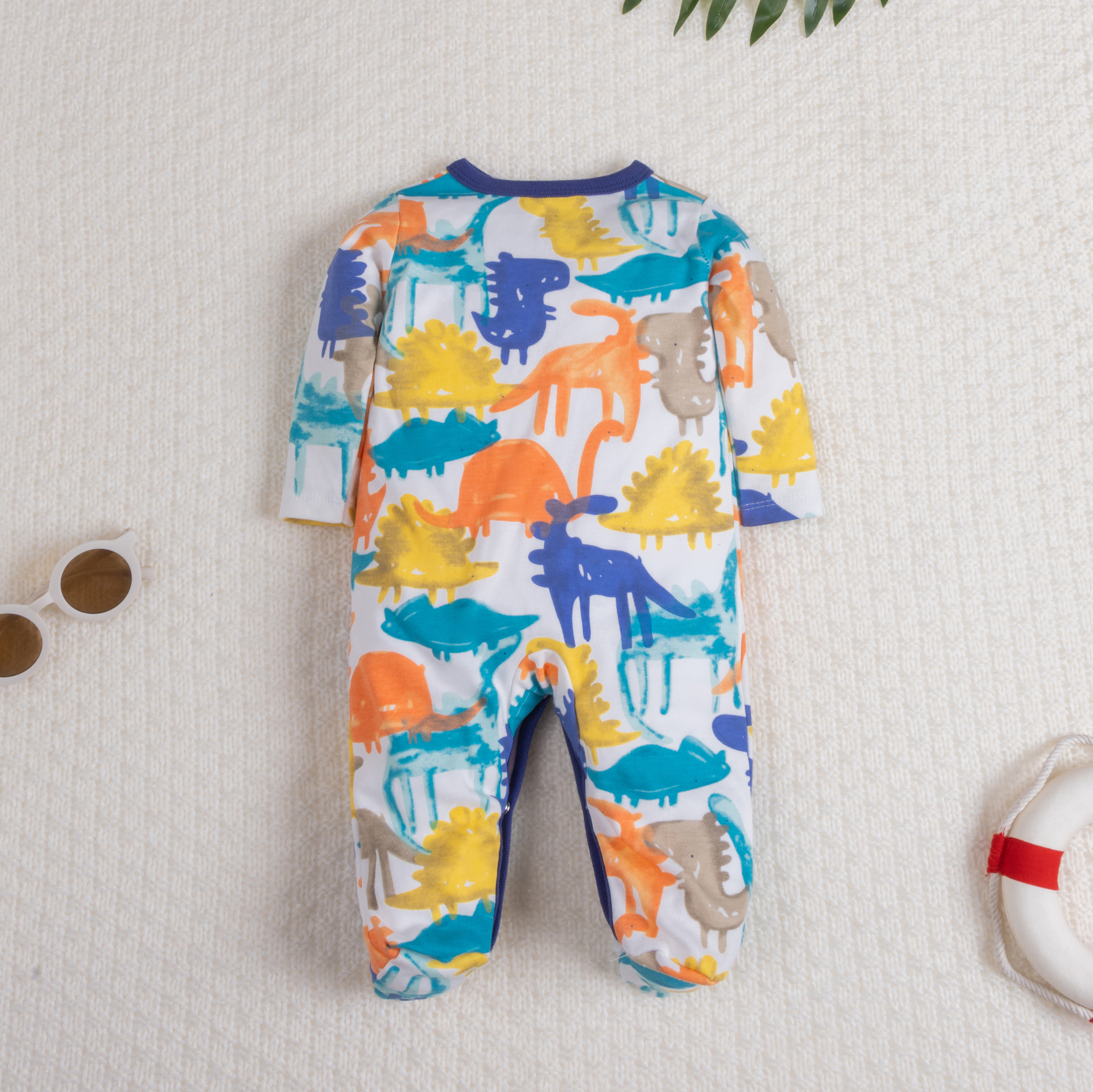 Cozy Long Sleeve Footed Onesie - Baby Clothing Onesies のレビューと価格